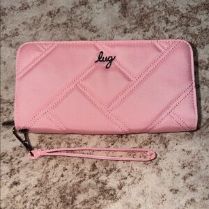 lug Arabesqe Pink Quilted Zip-Around Wristlet Wallet, NEW